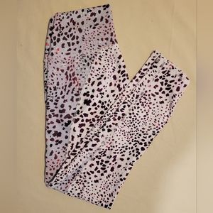 Fabletics - Define Powerhold High-Wasted 7/8 Leggings